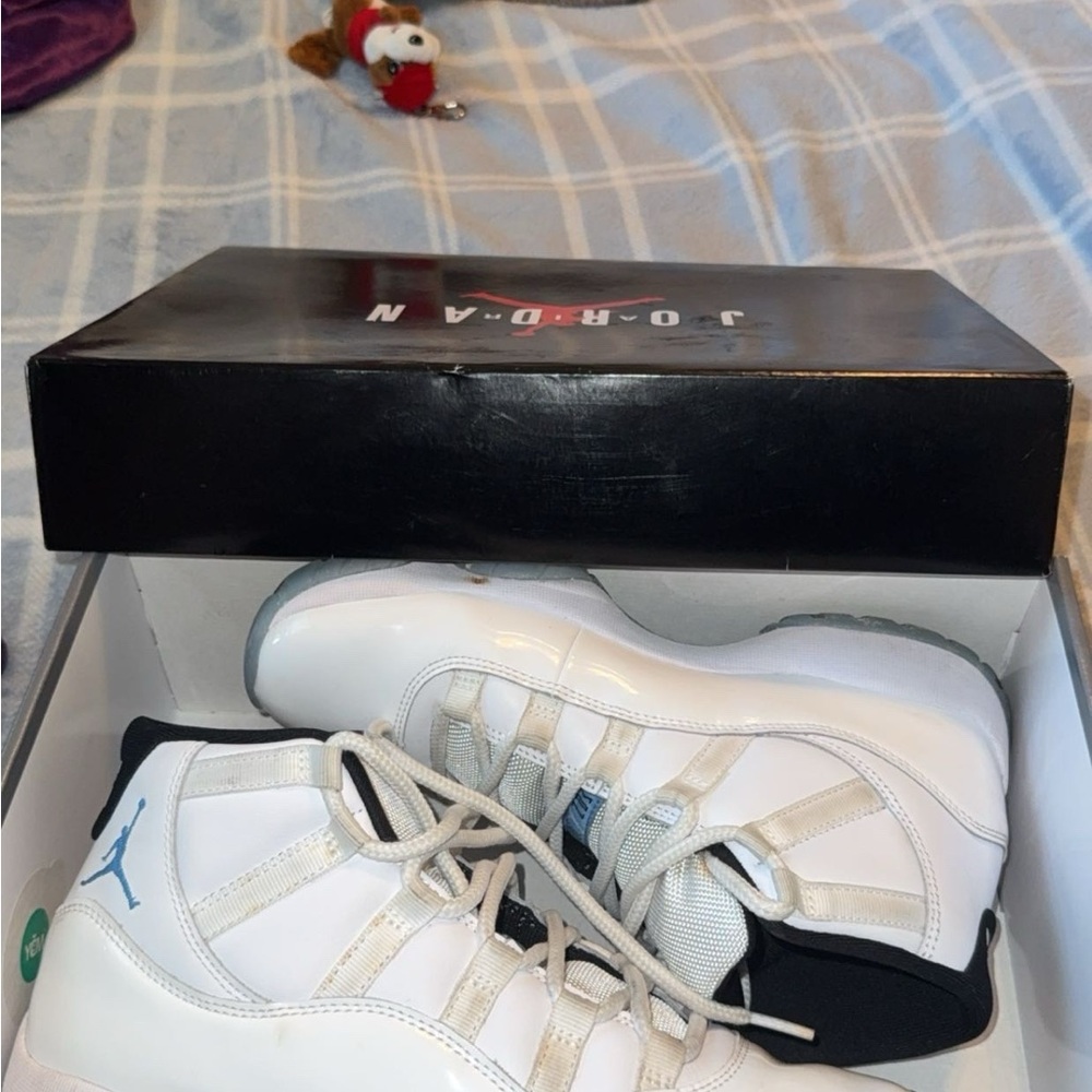 Legend Blue 11s (2024 release)